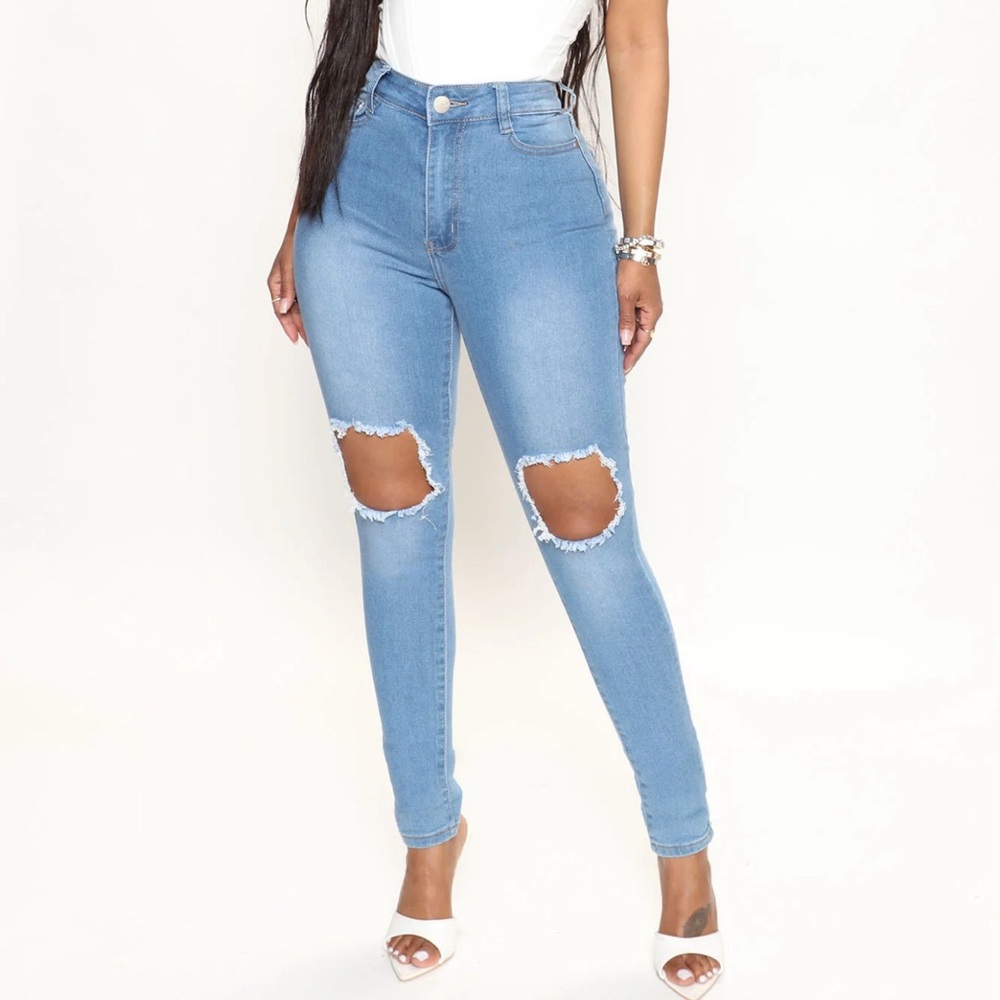 BNWT Fashion Nova High Rise Jeans